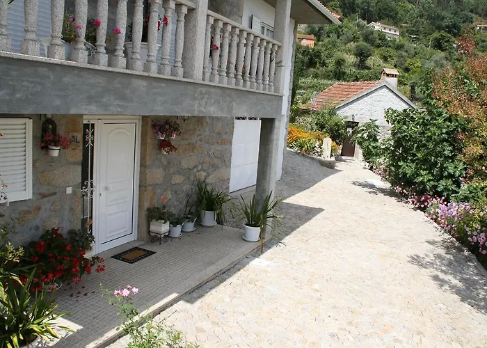 Konukevi Castelo Dos Sonhos Valadares (Viseu)