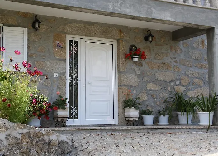 Castelo Dos Sonhos Valadares (Viseu)